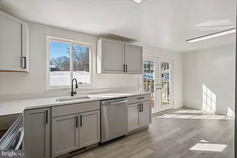 12705 Windbrook Dr, Clinton, MD 20735 photo 14