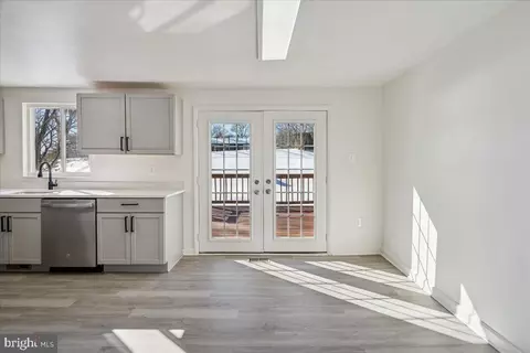 12705 Windbrook Dr, Clinton, MD 20735 photo 9