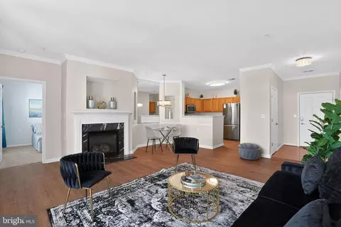 14040 New Acadia Ln #406, Marlboro, MD 20774