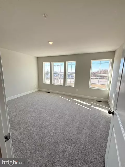 7234 Contee Rd, Laurel, MD 20707 photo 5