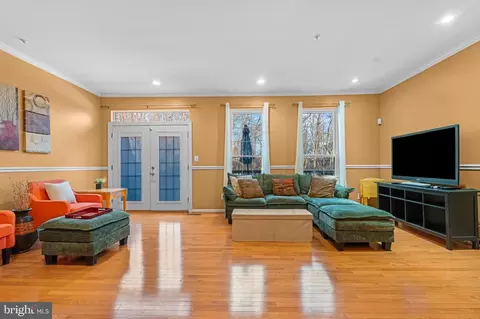 2411 Baikal Loop, Marlboro, MD 20774 photo 6