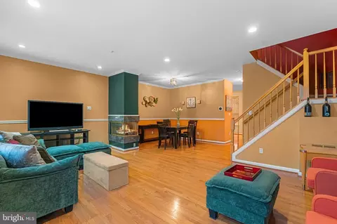 2411 Baikal Loop, Marlboro, MD 20774 photo 9
