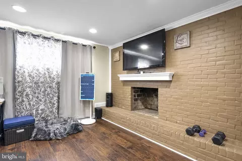 Living - 9618 Small Dr, Clinton, MD 20735 photo 1 of 1