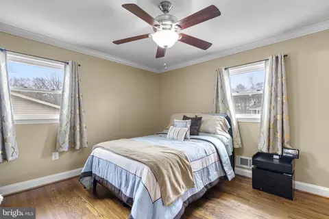 Bedroom - 9618 Small Dr, Clinton, MD 20735 photo 3 of 5