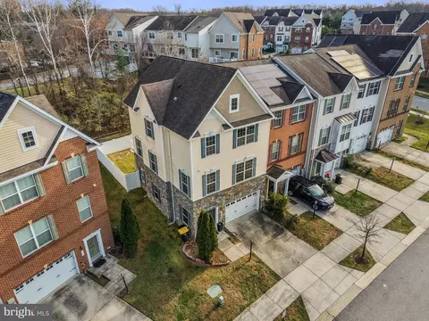 109 Gray St, Capitol Heights, MD 20743