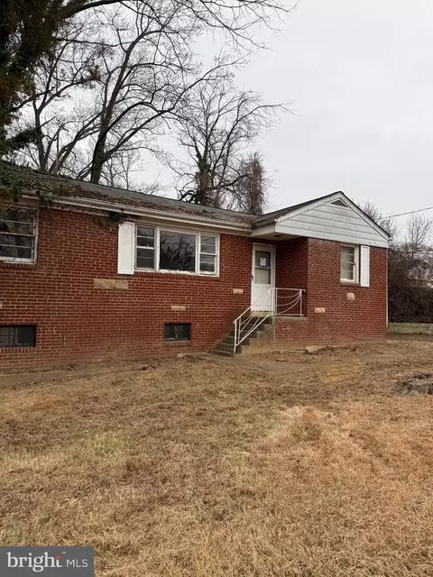 15 Notley Rd, Fort Washington, MD 20744