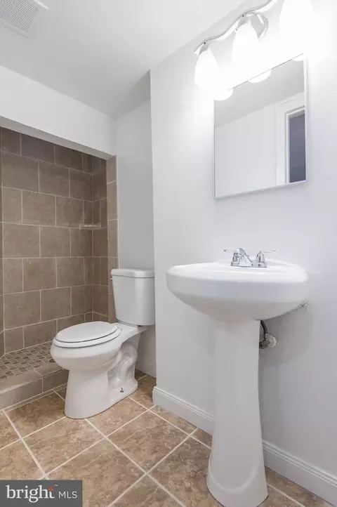 Bath - 8912 Keewatin Rd, Lanham, MD 20706 photo 11 of 11