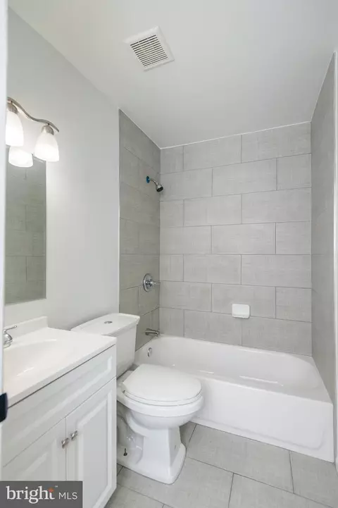 Bath - 8912 Keewatin Rd, Lanham, MD 20706 photo 3 of 11