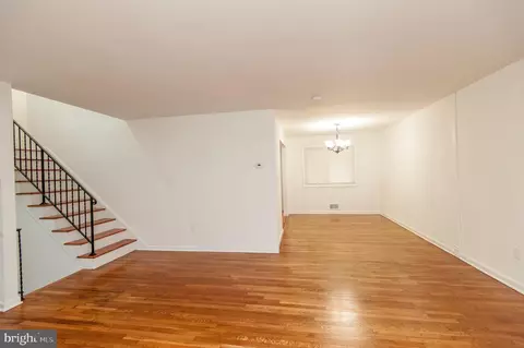 Living - 8912 Keewatin Rd, Lanham, MD 20706 photo 3 of 9
