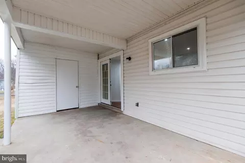 Exterior - 8912 Keewatin Rd, Lanham, MD 20706 photo 4 of 6