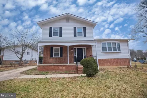 Exterior - 8912 Keewatin Rd, Lanham, MD 20706 photo 3 of 6