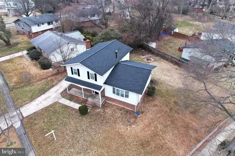 View/Area - 8912 Keewatin Rd, Lanham, MD 20706 photo 1 of 1