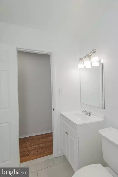Bath - 8912 Keewatin Rd, Lanham, MD 20706 photo 4 of 11