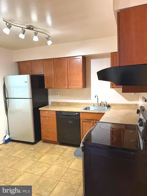 Kitchen - 7028 Palamar Turn Turn, Lanham, MD 20706 photo 4 of 5
