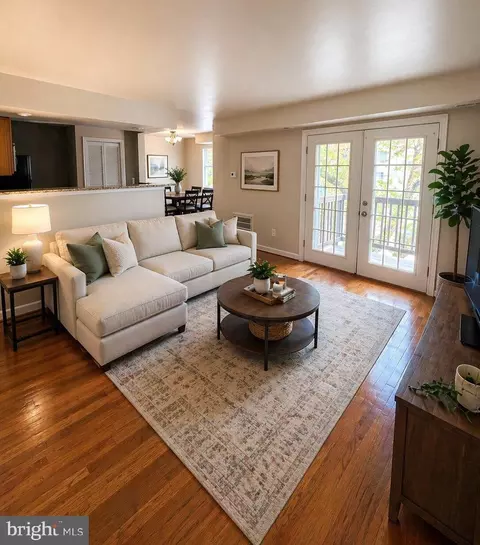 2514 Markham #3, Landover, MD 20785