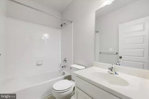 Entry Way - 12706 Broughton Blf, Brandywine, MD 20613 photo 6 of 6