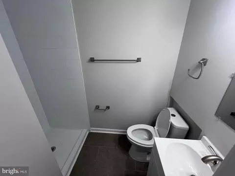 Bath - 3608 Kidder Rd, Clinton, MD 20735 photo 3 of 4