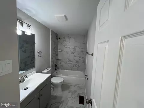 Bath - 3608 Kidder Rd, Clinton, MD 20735 photo 2 of 4