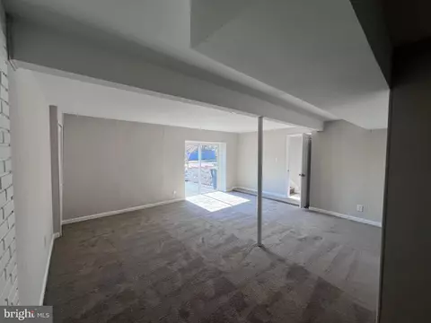 Living - 3608 Kidder Rd, Clinton, MD 20735 photo 15 of 15