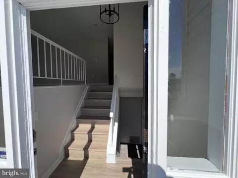 Entry Way - 3608 Kidder Rd, Clinton, MD 20735 photo 2 of 4