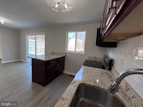 Kitchen - 3608 Kidder Rd, Clinton, MD 20735 photo 2 of 2