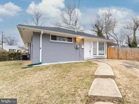 7700 Greenleaf Rd, Hyattsville, MD 20785
