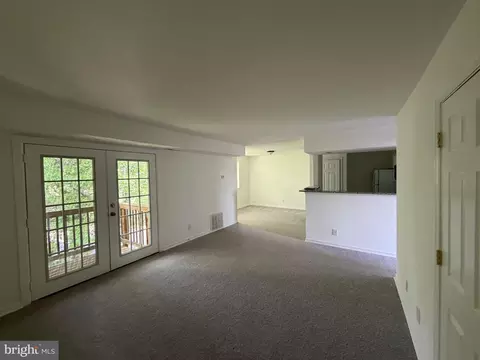 7516 Hawthorne St #5, Landover, MD 20785