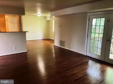 7516 Hawthorne #6, Landover, MD 20785