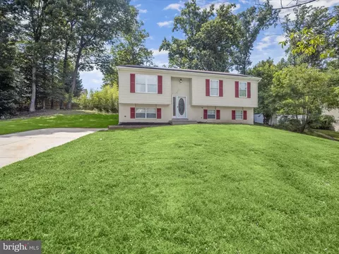 13303 Pendleton St, Fort Washington, MD 20744