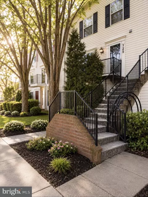 725 Paldao Ter #3, Hyattsville, MD 20785