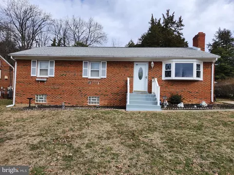 4504 Hargrove Rd, Temple Hills, MD 20748