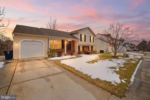 10305 Beaver Knoll Dr, Marlboro, MD 20772