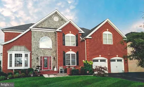 4502 Cross Country Ter, Marlboro, MD 20772