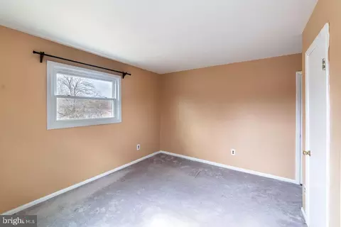 Bedroom - 7021 96th Pl, Lanham, MD 20706 photo 8 of 11