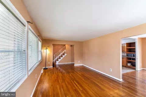 Living - 7021 96th Pl, Lanham, MD 20706 photo 2 of 11