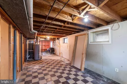 Entry Way - 7021 96th Pl, Lanham, MD 20706 photo 6 of 6