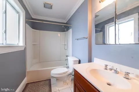 Bath - 7021 96th Pl, Lanham, MD 20706 photo 1 of 7