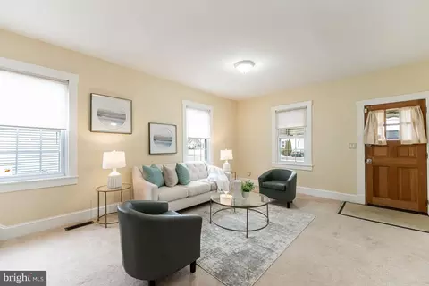 Living - 413 Talbott Ave, Laurel, MD 20707 photo 1 of 2