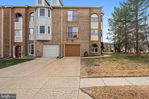 9146 Hardesty Dr, Clinton, MD 20735