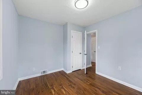 Entry Way - 4104 Maple Rd, Suitland, MD 20746 photo 5 of 6