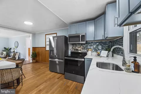 Kitchen - 4104 Maple Rd, Suitland, MD 20746 photo 2 of 2