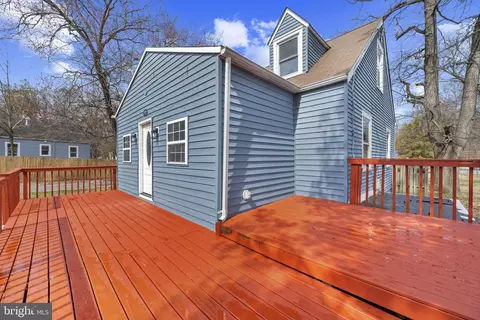 Exterior - 4104 Maple Rd, Suitland, MD 20746 photo 4 of 6