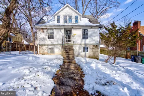3922 Nicholson St, Hyattsville, MD 20782