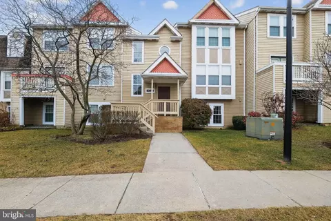 14229 Jib St #12, Laurel, MD 20707