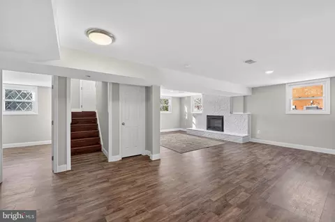 Living - 13102 Gerry Rd, Clinton, MD 20735 photo 9 of 9