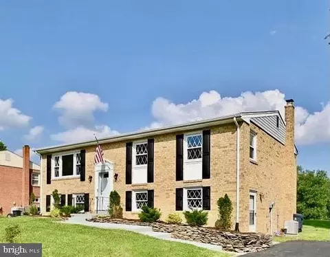 Exterior - 13102 Gerry Rd, Clinton, MD 20735 photo 3 of 9