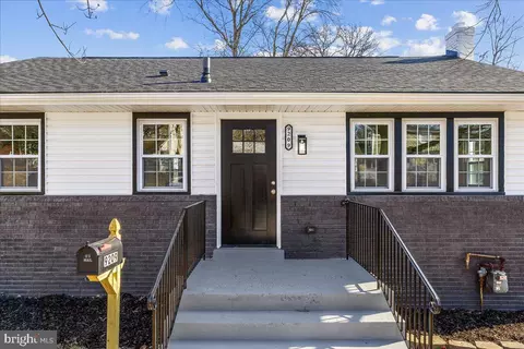 9209 48th Pl, College Park, MD 20740
