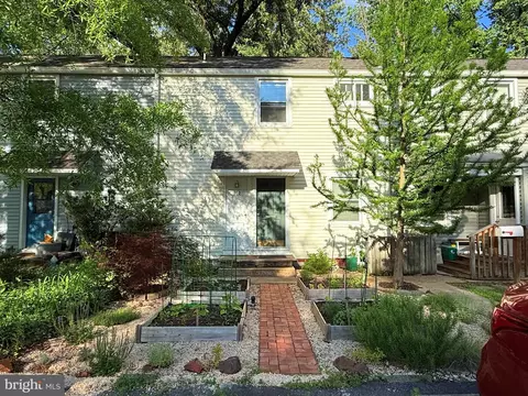 14 R Laurel Hill Rd, Greenbelt, MD 20770