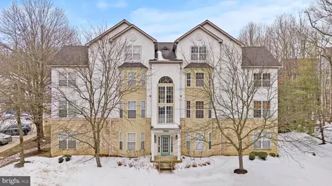 15610 Everglade Ln #E102, Bowie, MD 20716