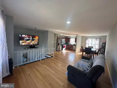 9805 Walnut Ave, Lanham, MD 20706 photo 9